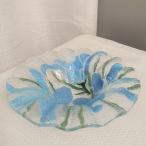 Vintage Fused Art Glass Bowl Lillies Foliage Flowers